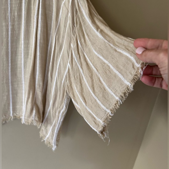 Mustard Seed Striped Women’s Blouse with Frayed Edges. Size M - Picture 3 of 6